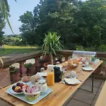 Herrenhaus Schmoelen Gbr 베네위츠