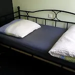 게스트하우스 Herrenhaus Schmoelen Gbr