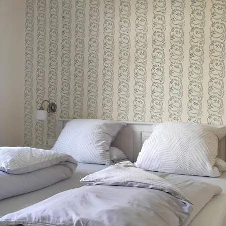 Herrenhaus Schmoelen Gbr 招待所 3*