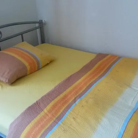 Herrenhaus Schmoelen Gbr 3*